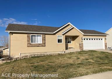 Main picture of 240 Grandeur Ln