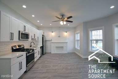 Main picture of 1059 W Glenlake Ave