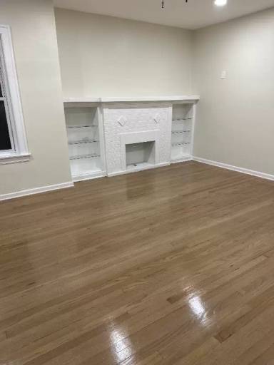 Main picture of 7940 S Saint Lawrence Ave