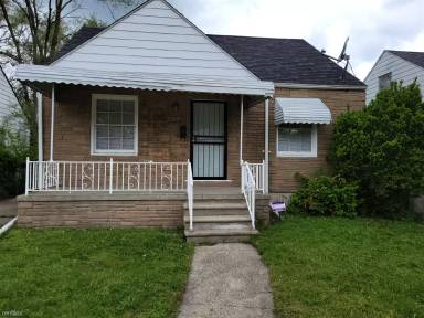 Main picture of 20215 Binder St