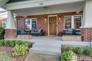 Main picture of 506 Russell St