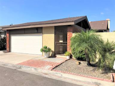 Main picture of 7595 Dehesa Ct