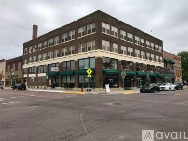 Main picture of 119 E 3rd Ave