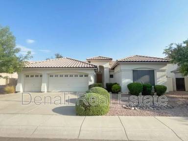 Main picture of 1955 E Drake Dr
