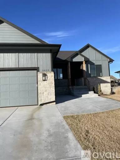 Main picture of 5542 N Edwards Cir