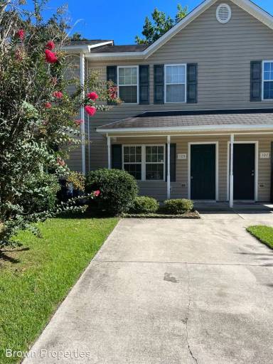 Main picture of 104 Pisgah Ct