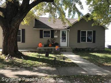 Main picture of 1016 Warner Ave