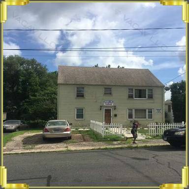 Main picture of 33 Rutherford St