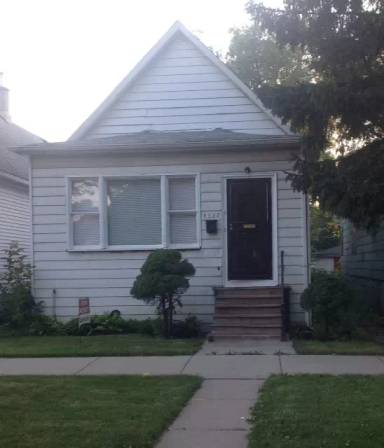 Main picture of 7522 S Dorchester Ave