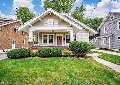 Main picture of 711 Bellaire Ave
