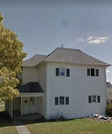 Main picture of 128 N Franklin St