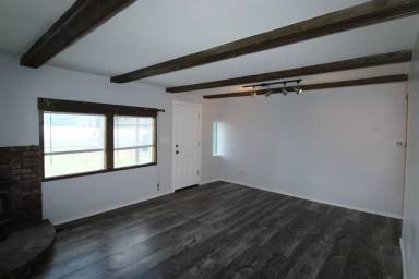 Main picture of 7807 N Five Mile Rd