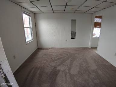 Main picture of 213 Calvin St