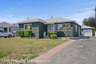 Main picture of 7631 Manzanar Ave