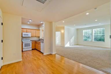 Main picture of 604 S Fair Oaks Ave