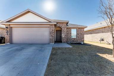 Main picture of 7433 8th St