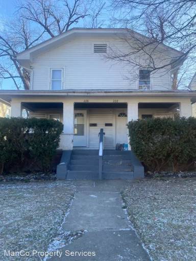 Main picture of 216-218 West Parkwood Drive - 216