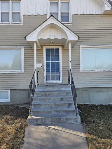 Main picture of 204 Lincoln St