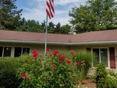 Main picture of Pine Knoll Apartments