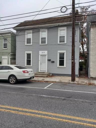 Main picture of 529 Salem Ave