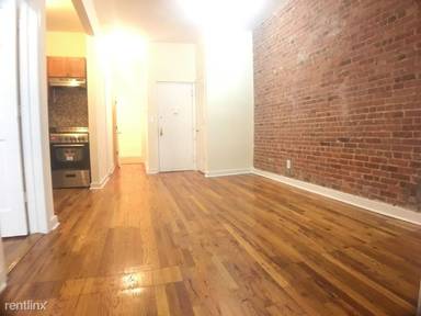 Main picture of 454 West 57th St
