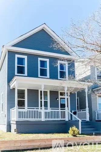 Main picture of 516 Yorktown Ave