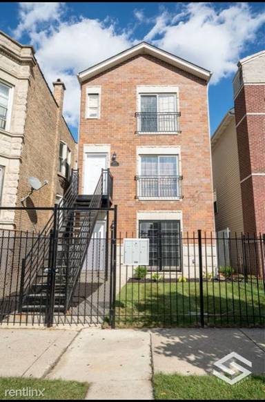 Main picture of 1231 S Avers Ave