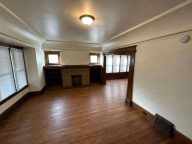 Main picture of 2671 N 45th St