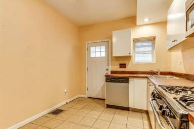 Main picture of 321 Ella St