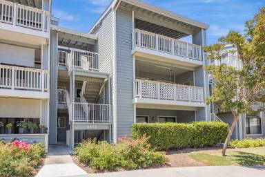 Main picture of 3475 Deerwood Ter