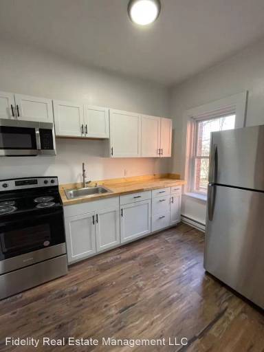 Main picture of 100 Renwick St