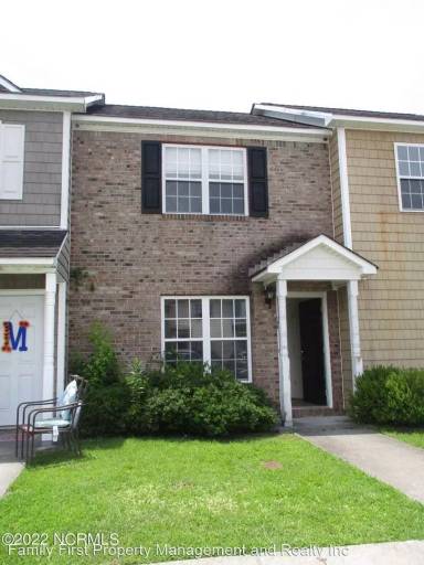 Main picture of 103 Bridgewood Dr