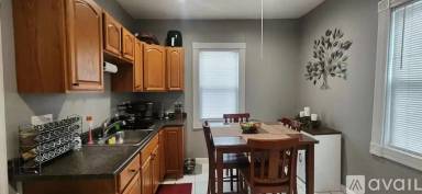 Main picture of 82 Bristow St
