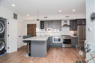 Main picture of 26 Hichborn St