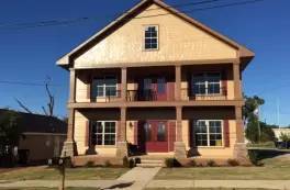 Main picture of 910 17th Ave E