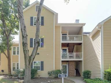 Main picture of 766 Marsh Rd