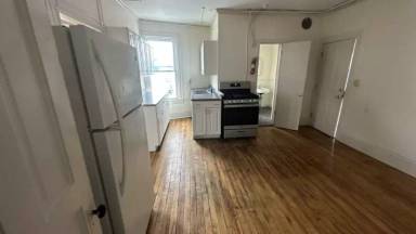 Main picture of 462 Railroad Street - 4