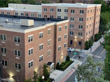 Main picture of 48 Burling Ln