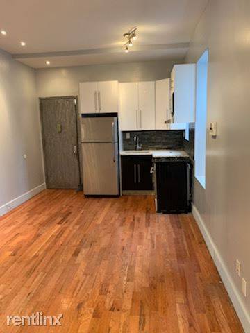 Main picture of 149 Rockaway Pkwy