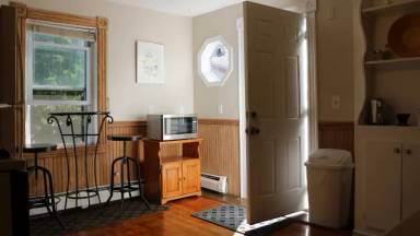Main picture of 13 Essex St