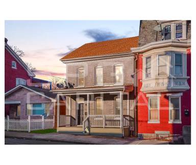 Main picture of 624 W Franklin St