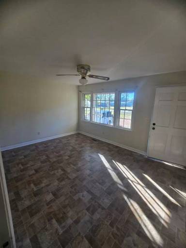 Main picture of 2990 Shadeland Cir