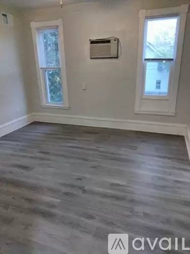 Main picture of 3455 Chicago Ave