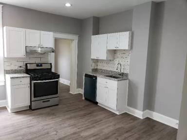 Main picture of 3027 Kenyon Ave