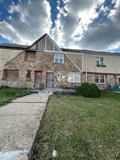 Main picture of 5102 Pembridge Ave