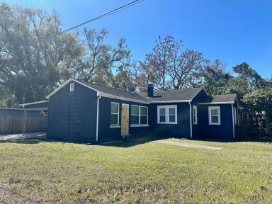 Main picture of 1419 E Jean St