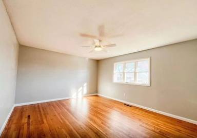 Main picture of 6823 SW Knoll Ct