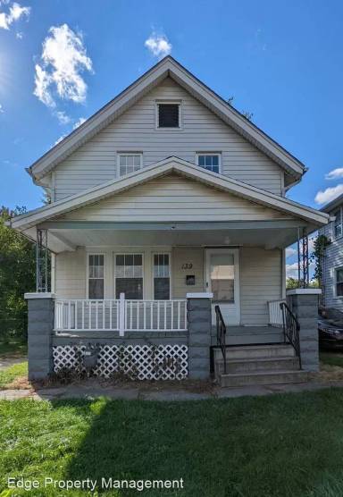 Main picture of 139 S Logan St