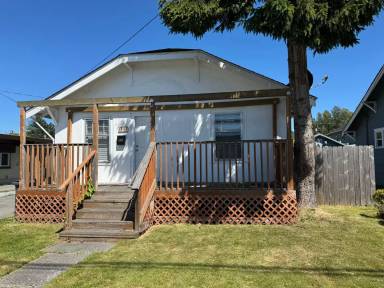 Main picture of 1404 S 2nd St