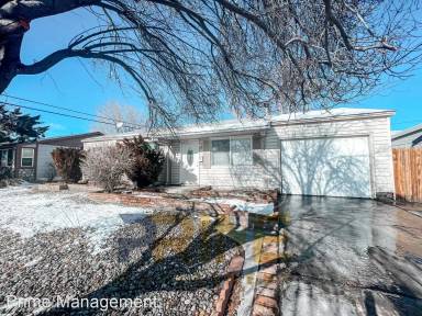 Main picture of 610 Sawyer Way